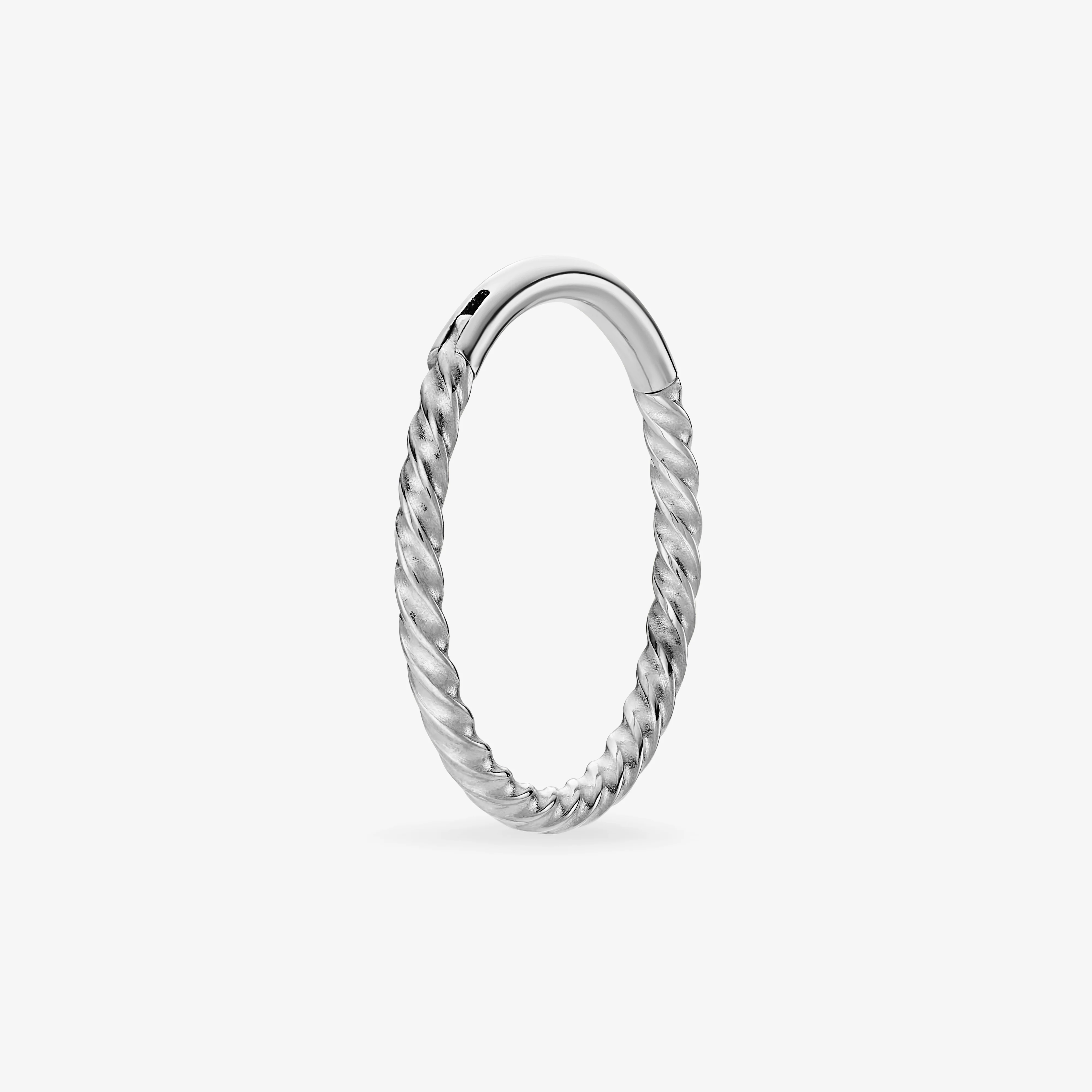 Olivia - Image 19