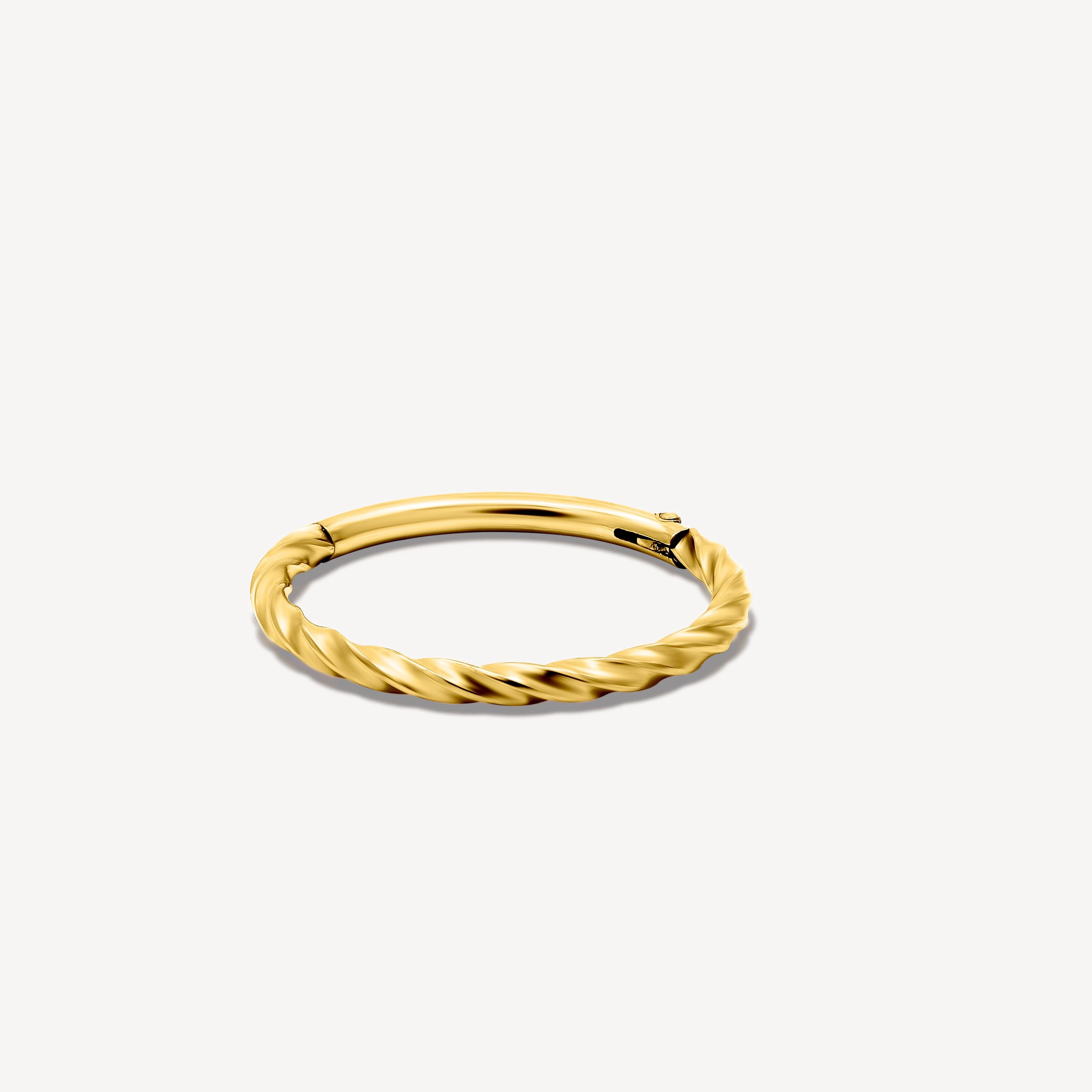 Olivia - Image 6